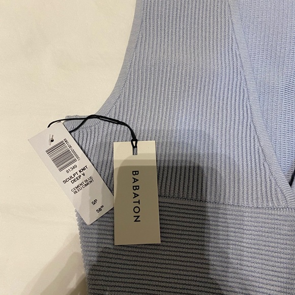 Babaton Deep V Sculpt Knit - Picture 2 of 4